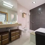 In Maspalomas With Heated Pool & Golf Views Villa